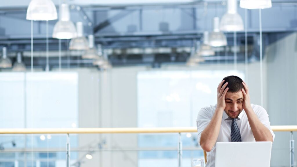 Voorkom beginnersfouten bij dividendbeleggen. Ontdek de 7 valkuilen en start slim met je dividendstrategie.